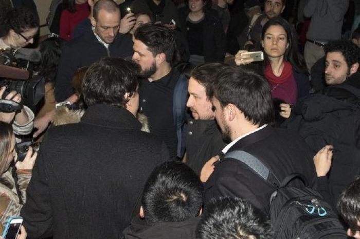 Policías del espionaje a Podemos ofrecieron protección a un exministro de Chávez a cambio de información