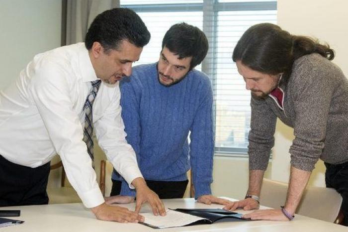 Policías del espionaje a Podemos ofrecieron protección a un exministro de Chávez a cambio de información