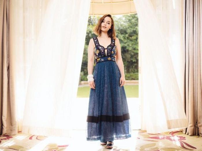 Emilia Clarke, borracha y retocada para su posado como la mujer más sexy del mundo en 'Esquire'