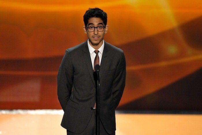 Descuidos de famosas: Jennifer Lawrence con vestido "roto" en los premios del Sindicato de Actores (FOTOS, GIF)