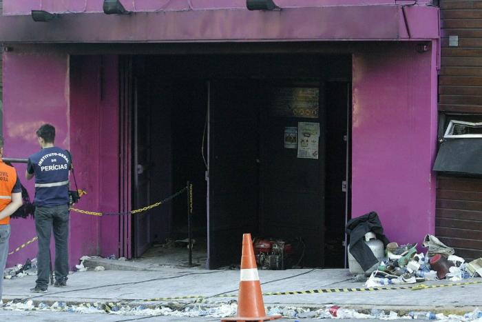 Tragedia en Brasil: Un cúmulo de negligencias agravaron las consecuencias del incendio (FOTOS)