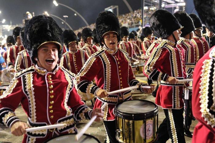Disfraces 2013: Brasil se entrega de lleno a su multitudinario carnaval (FOTOS)
