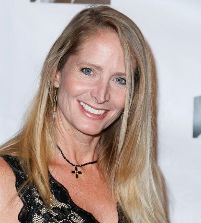 "Me despidieron de Frasier": el inspirador discurso de Lisa Kudrow sobre los reveses de la vida