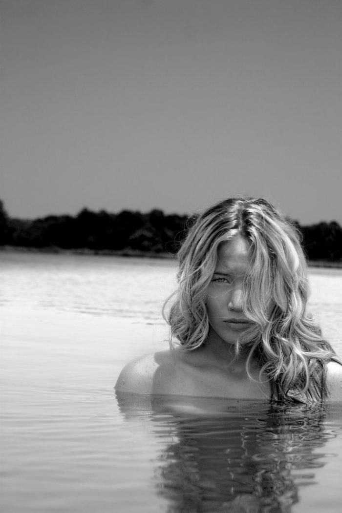 Jennifer Lawrence alza la voz contra la desigualdad salarial en Hollywood y recibe el apoyo de sus compañeros