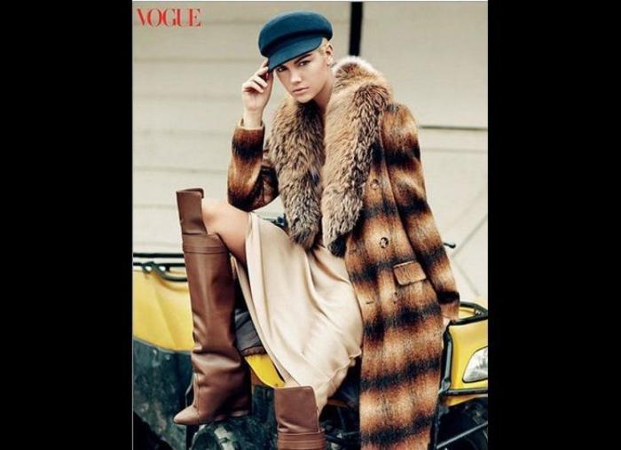 La modelo Kate Upton acusa al cofundador de Guess de acoso sexual