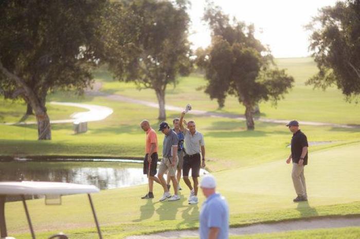 Esto es lo que pasa cuando invitas a los Obama a tu boda