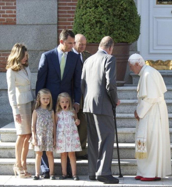 Lombardi reconoce que el papa se golpeó la cabeza con el lavabo durante su viaje a México