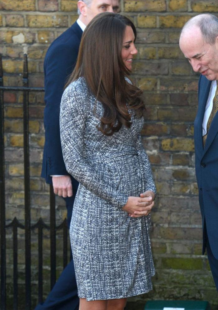Kate embarazada: la barriga que Kate Middleton ya luce en actos públicos (FOTOS)