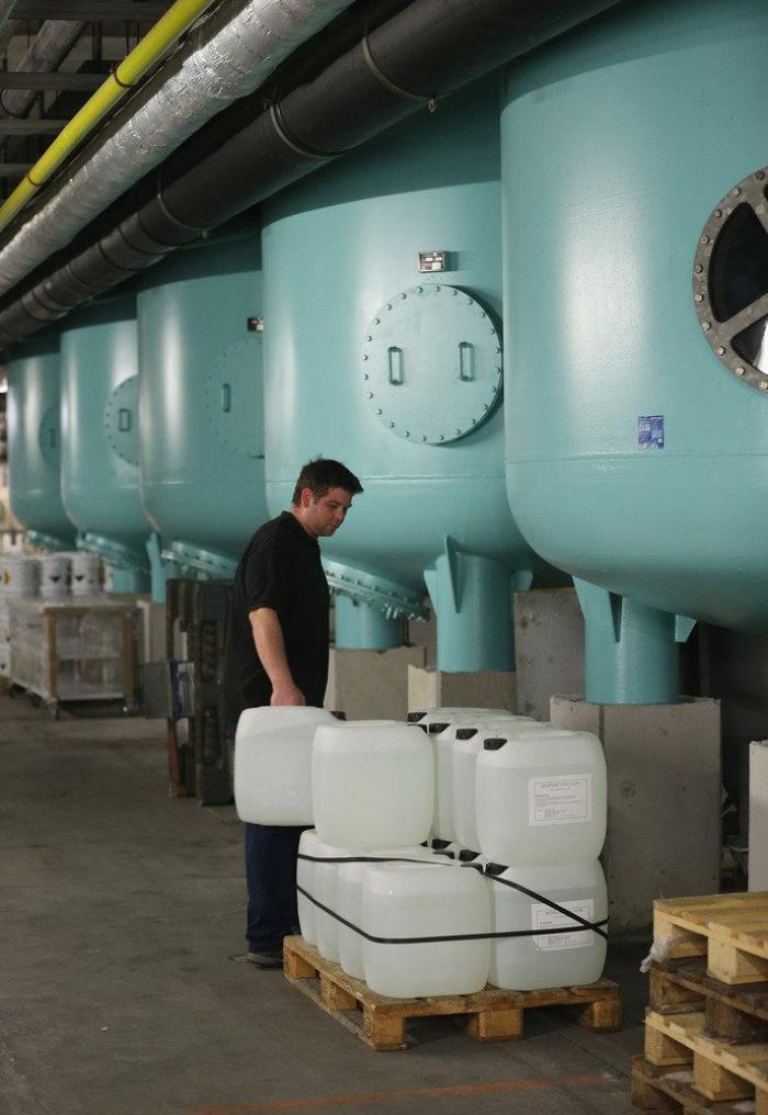 'Paraíso' tropical artificial de Alemania: un antiguo hangar para imaginar la playa todo el año (FOTOS)