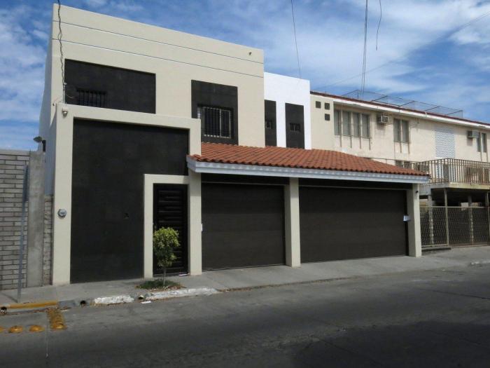 El Chapo Guzmán se escapó entre martillazos y nadie hizo nada (VÍDEO)