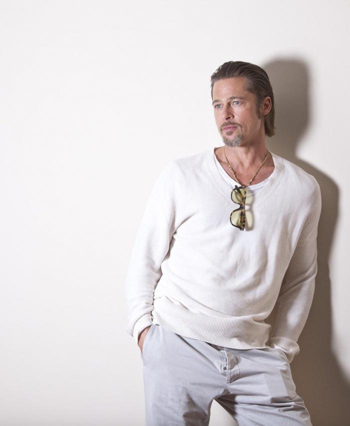 Angelina Jolie se la juega a Brad Pitt