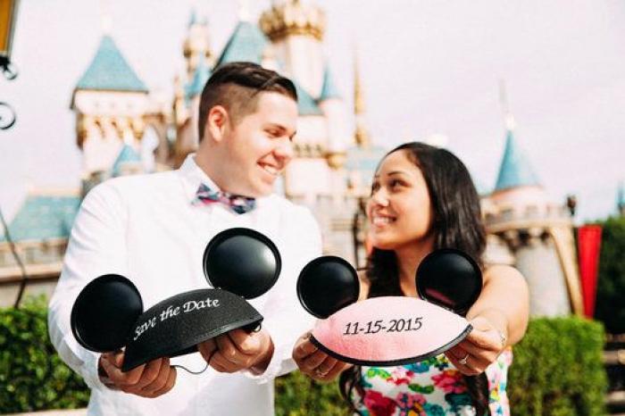 17 ideas mágicas para una sesión de fotos de compromiso inspirada en Disney