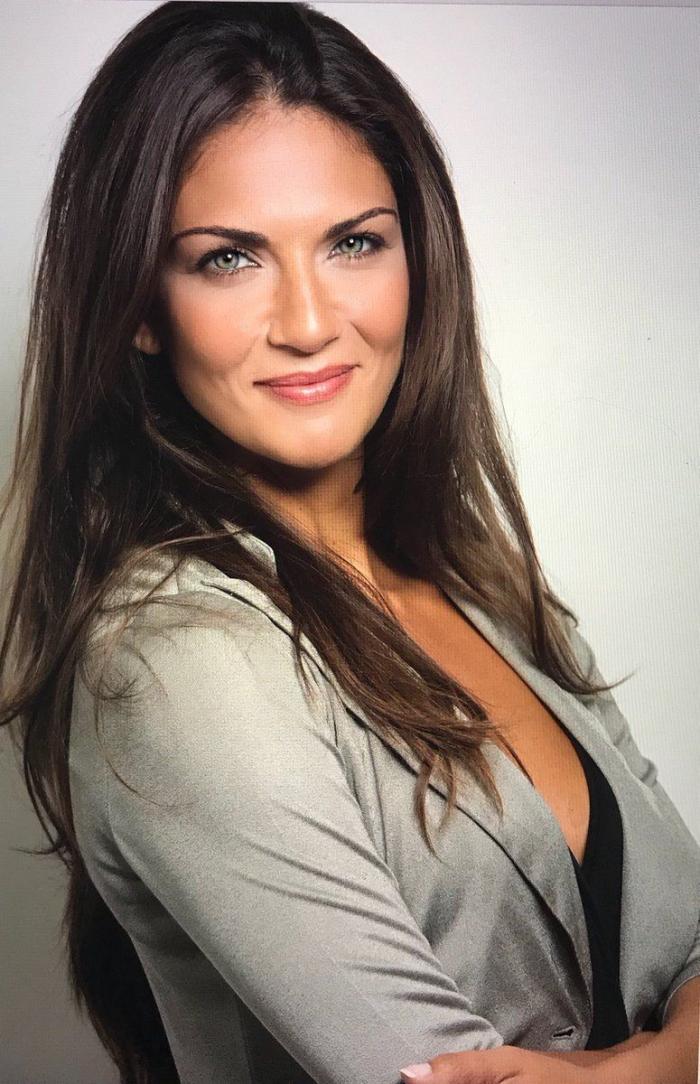 El llamativo vestido de Malena Costa en su última aparición pública