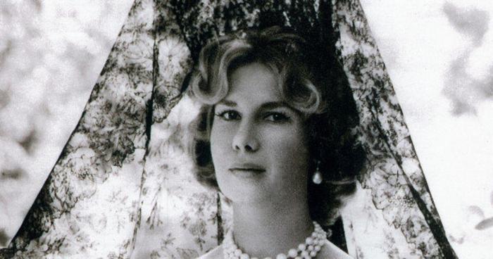 El llamativo vestido de Malena Costa en su última aparición pública