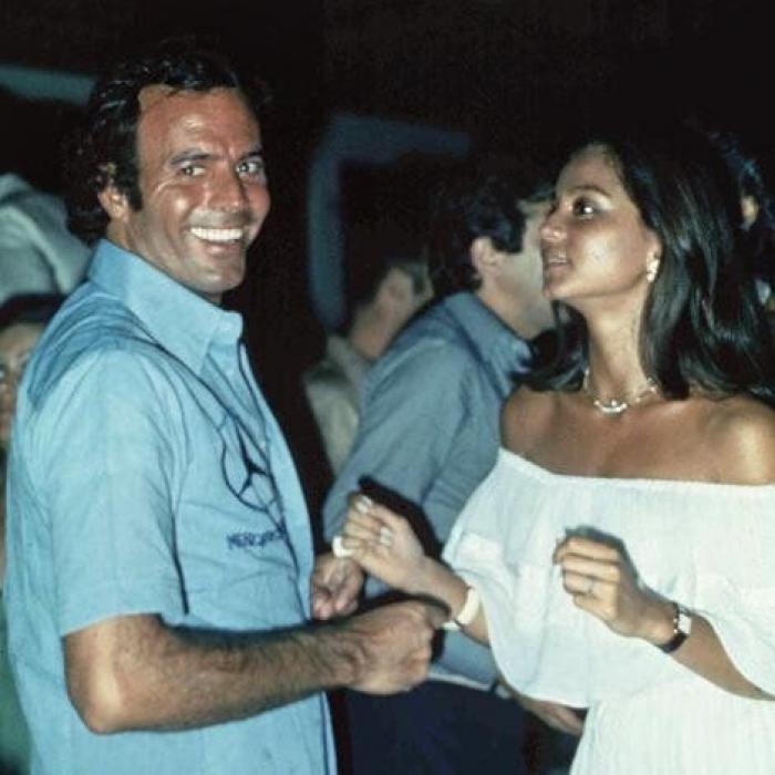 El llamativo vestido de Malena Costa en su última aparición pública