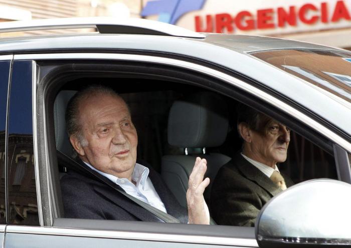 El rey recibe el alta y ahora seguirá con la recuperación, que puede alargarse hasta seis meses (VÍDEO, FOTOS)