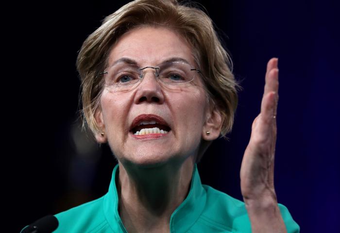 Elizabeth Warren, la tercera en discordia en la pelea por el liderazgo del Partido Demócrata