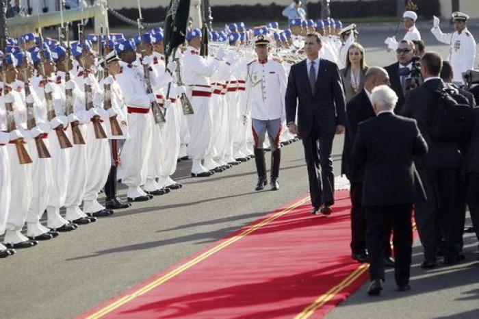 Felipe VI felicita a Mohamed VI y habla de "profunda amistad compartida" tres meses después de la crisis con Marruecos