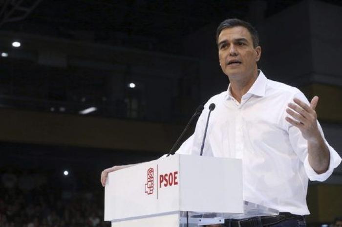 Pedro Sánchez: "Mientras los dirigentes del PP se avergüenzan, nosotros abrimos el partido a independientes"