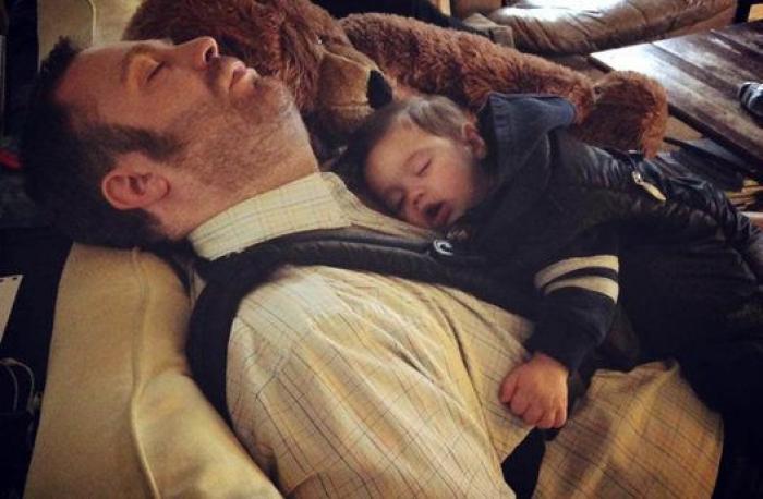 27 fotos que resumen de un vistazo lo que es la vida con bebés