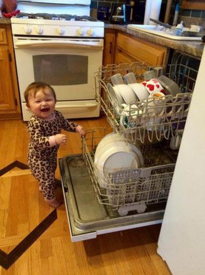 27 fotos que resumen de un vistazo lo que es la vida con bebés