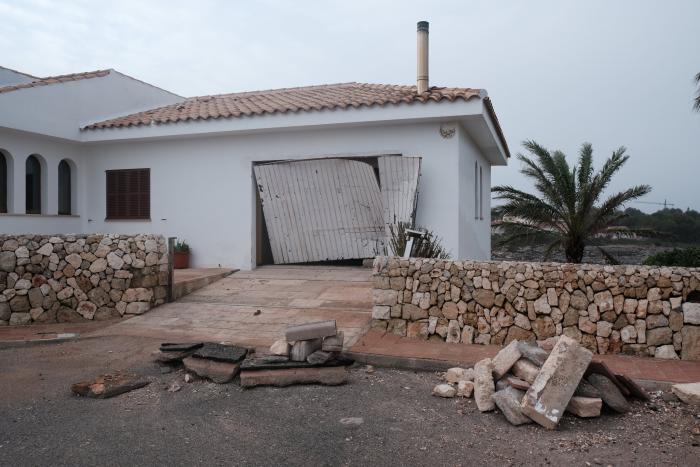 Una borrasca inusual con tintes de ciclón tropical dejará copiosas lluvias y tormentas hasta el lunes en la Península