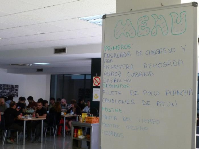 Sandra Sabatés publica una foto de niña con su madre y muchos se fijan en lo mismo