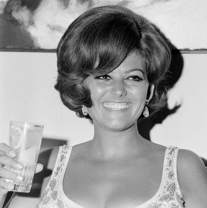 Críticas al Festival de Cannes por hacer más delgada a Claudia Cardinale en su cartel