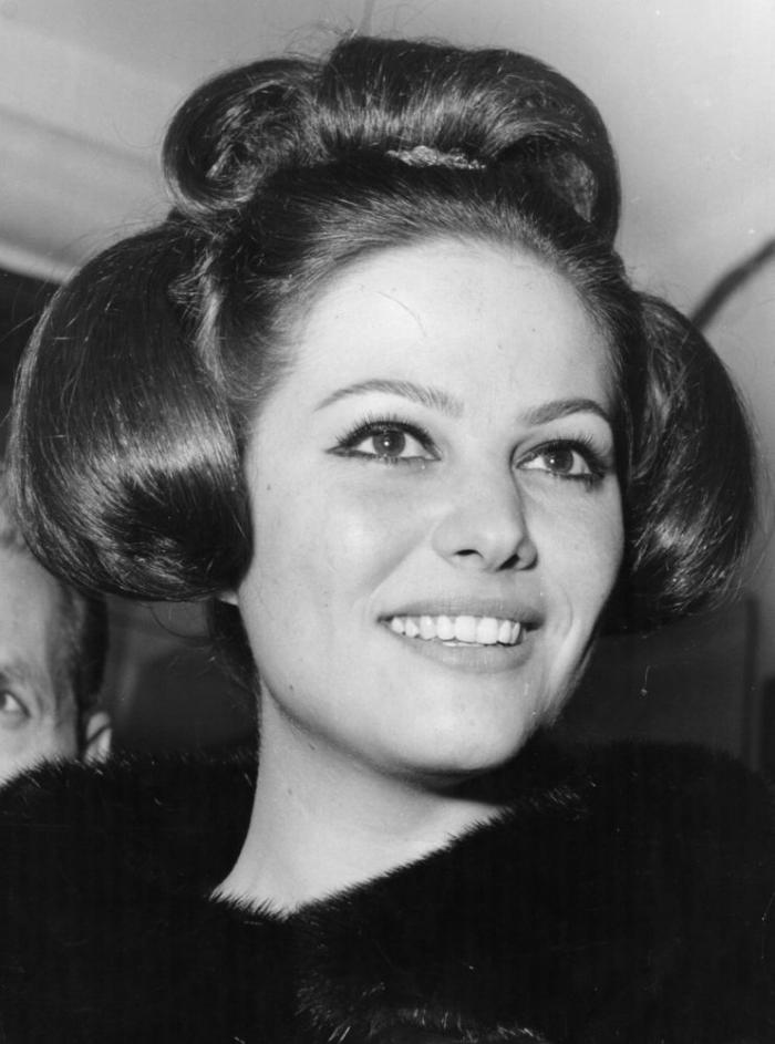 Críticas al Festival de Cannes por hacer más delgada a Claudia Cardinale en su cartel