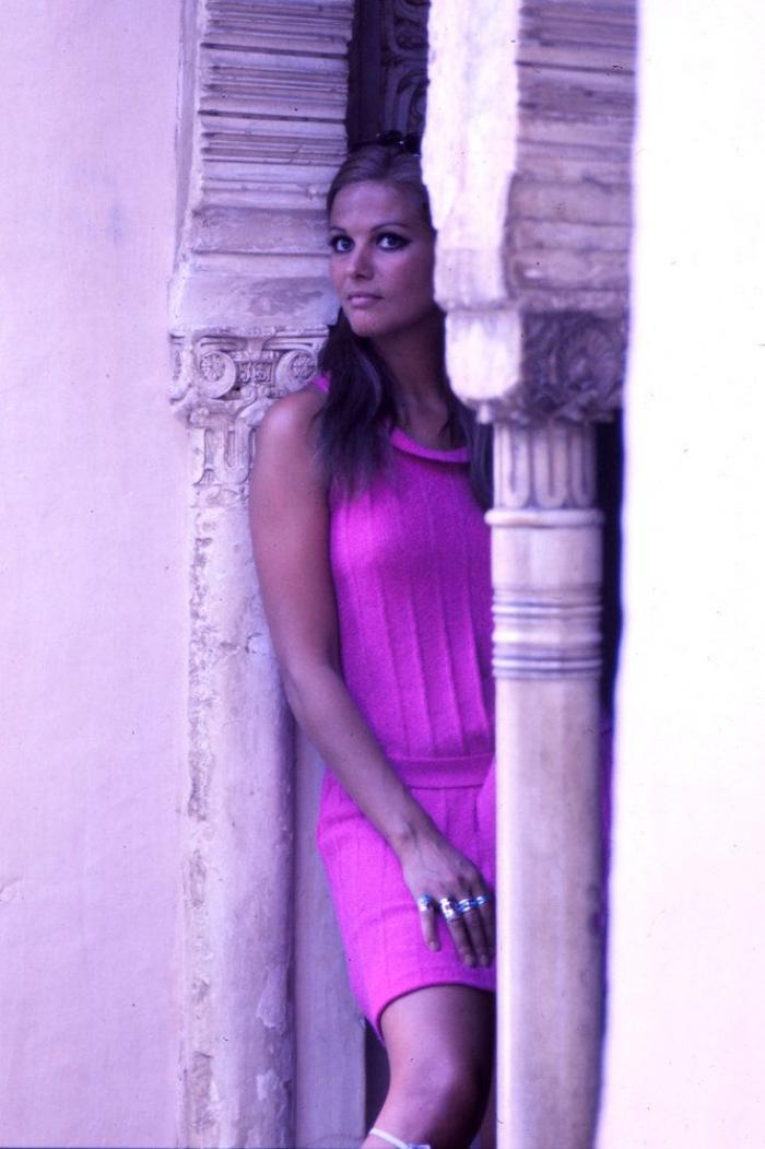 Críticas al Festival de Cannes por hacer más delgada a Claudia Cardinale en su cartel