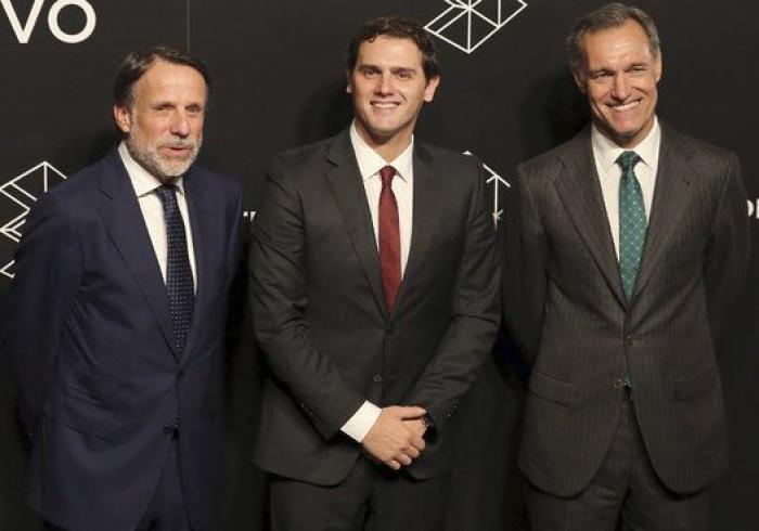 Un tuitero triunfa al recordar este cómico momento de Rajoy en el debate de 2008