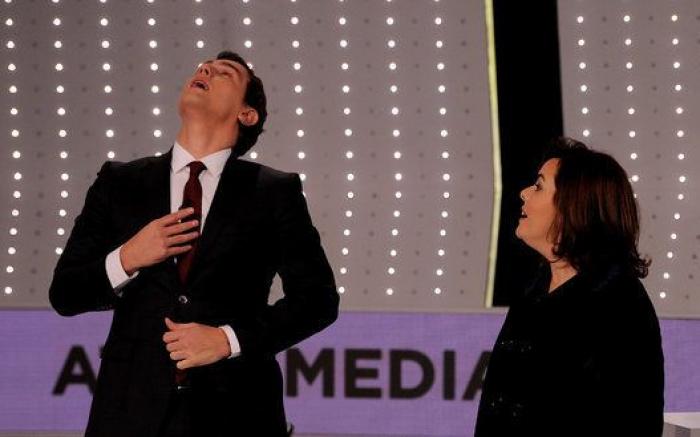 Un tuitero triunfa al recordar este cómico momento de Rajoy en el debate de 2008