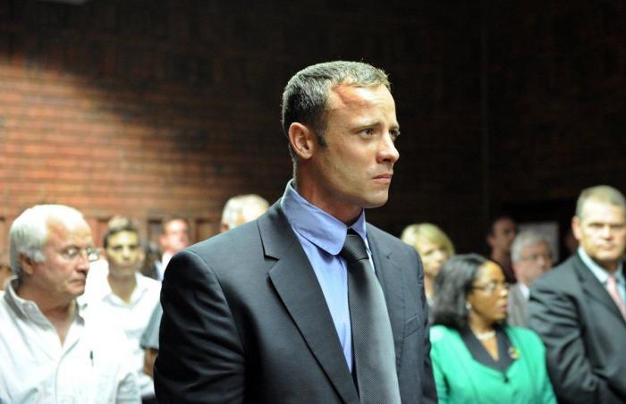 Oscar Pistorius condenado a cinco años de prisión por matar a su novia