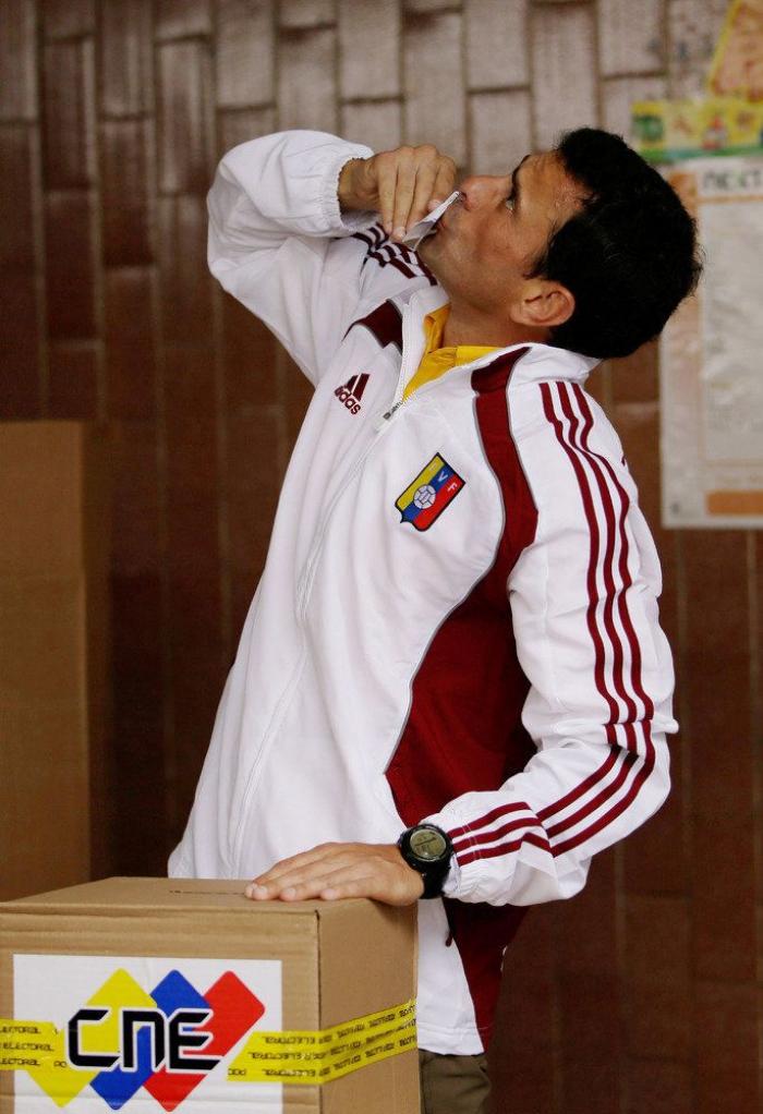 Elecciones Venezuela 2013: Maduro gana las elecciones por estrecho margen a Capriles