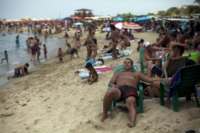 Maduro pide investigar a Movistar por sumarse a la "convocatoria golpista"