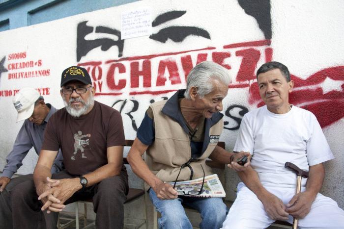 Maduro pide investigar a Movistar por sumarse a la "convocatoria golpista"