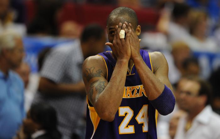 El piloto del helicóptero en el que murió Kobe Bryant informó que ascendía cuando en realidad bajaba