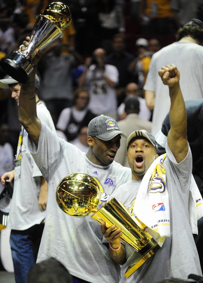 El piloto del helicóptero en el que murió Kobe Bryant informó que ascendía cuando en realidad bajaba