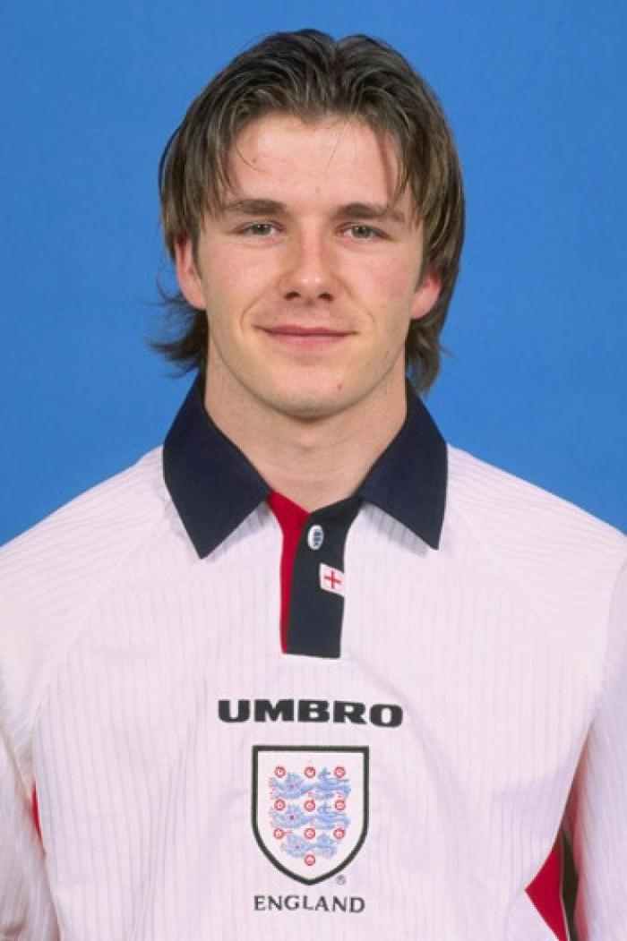 Las chanclas de David Beckham son lo mejor de esta foto