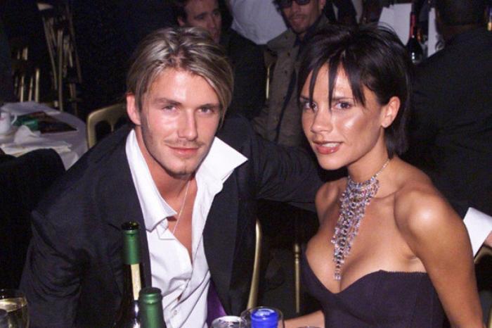 Las chanclas de David Beckham son lo mejor de esta foto