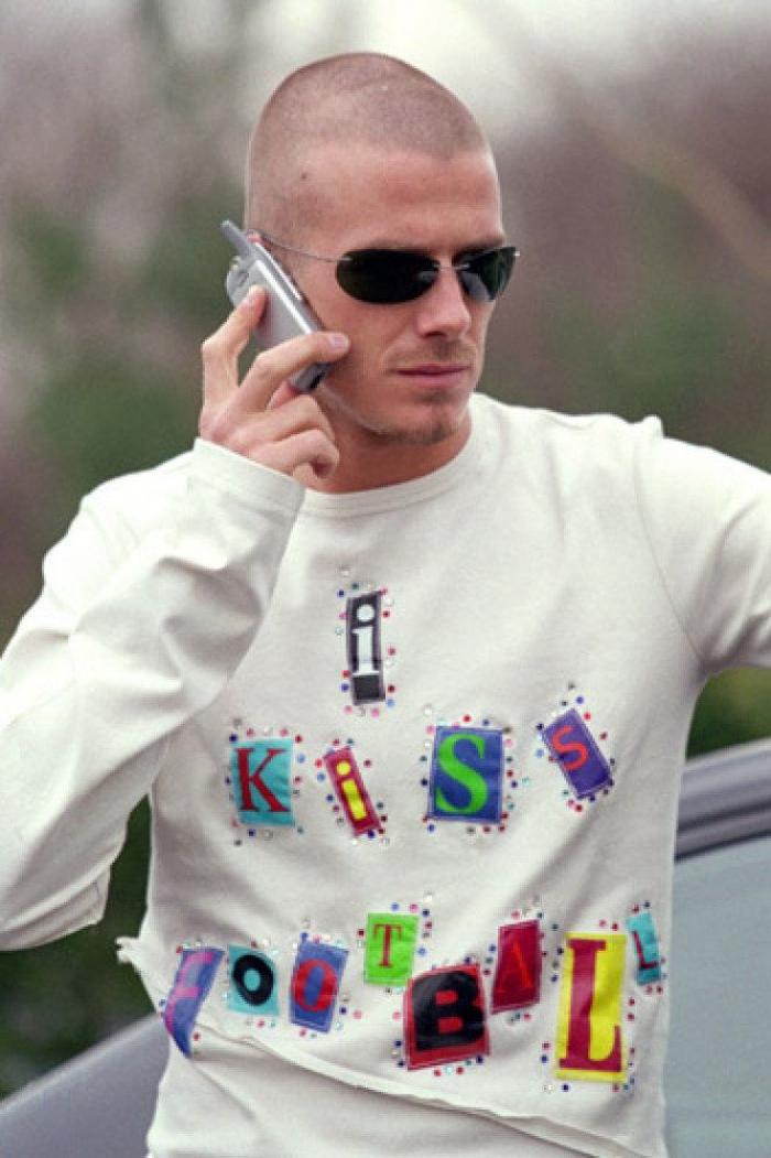 Las chanclas de David Beckham son lo mejor de esta foto