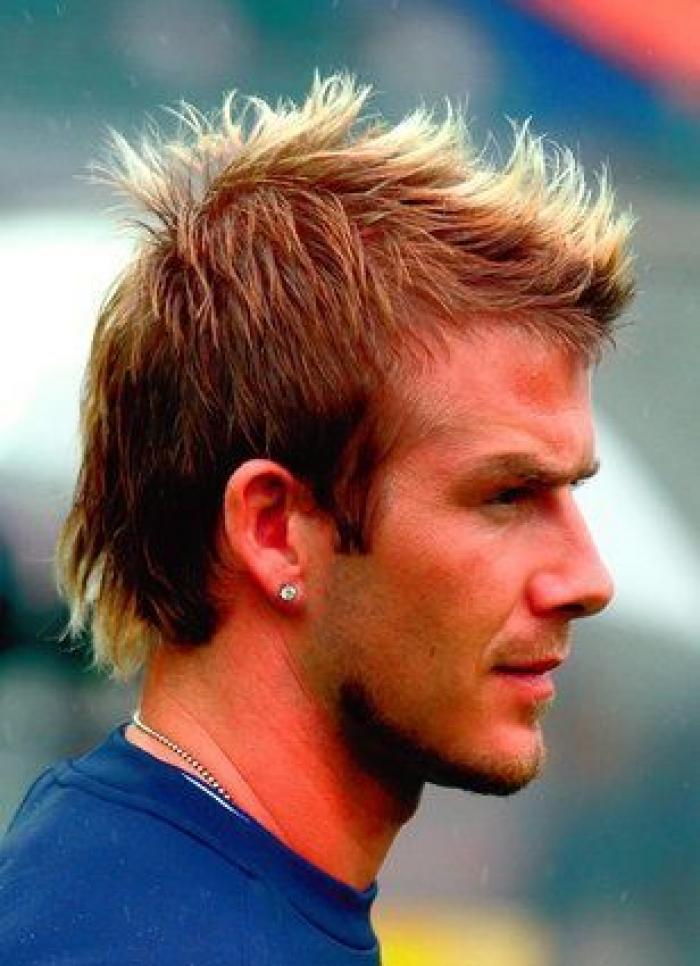 Las chanclas de David Beckham son lo mejor de esta foto