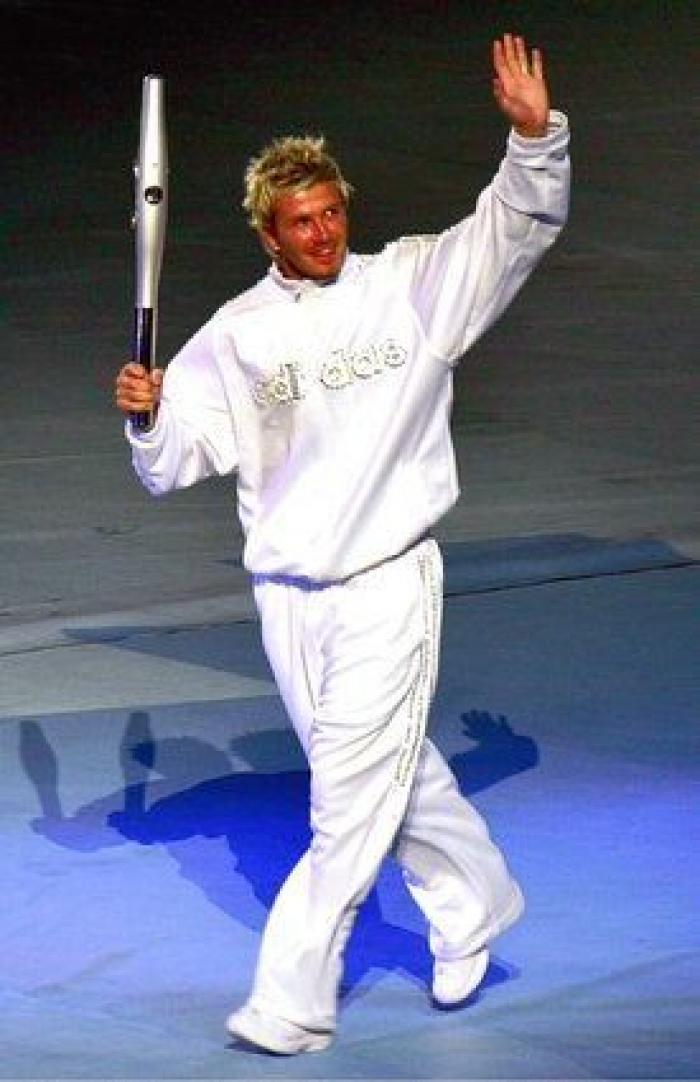 Las chanclas de David Beckham son lo mejor de esta foto