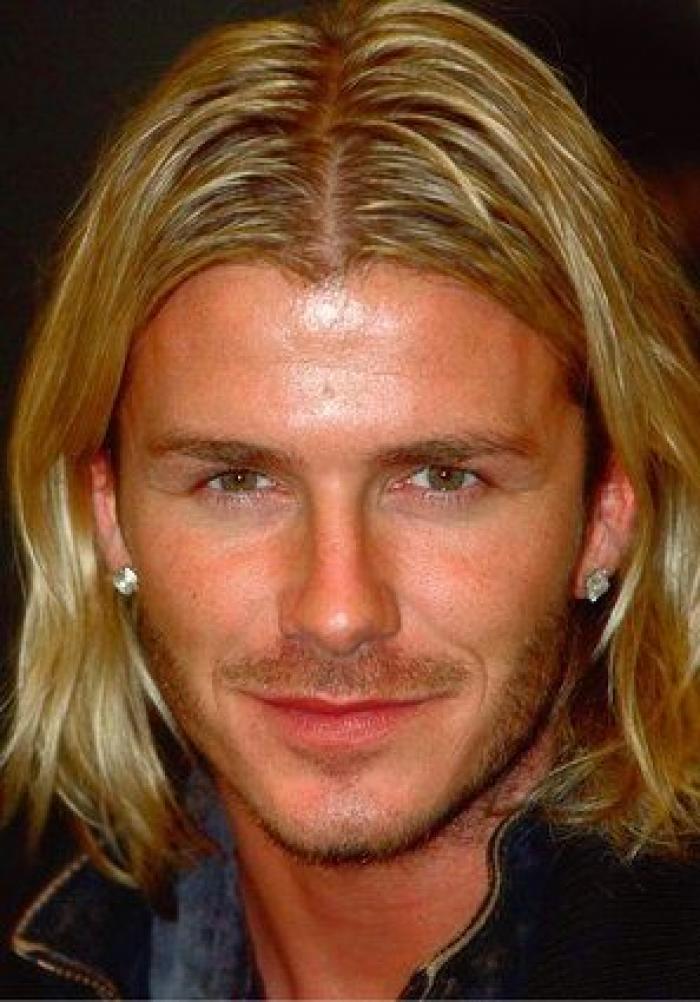 Las chanclas de David Beckham son lo mejor de esta foto
