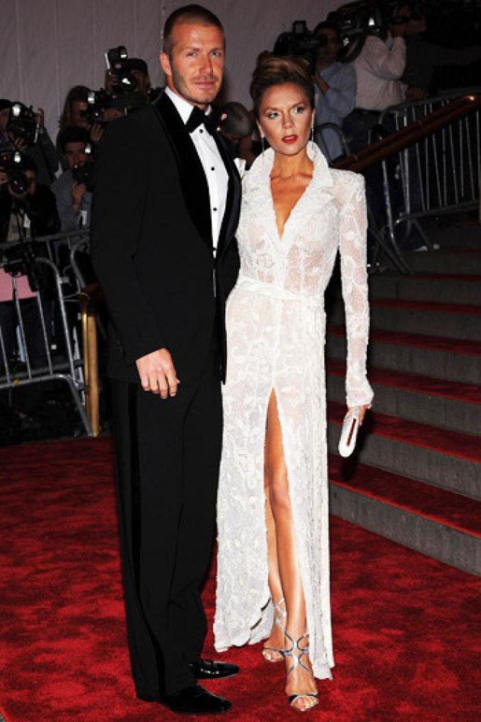 Las chanclas de David Beckham son lo mejor de esta foto