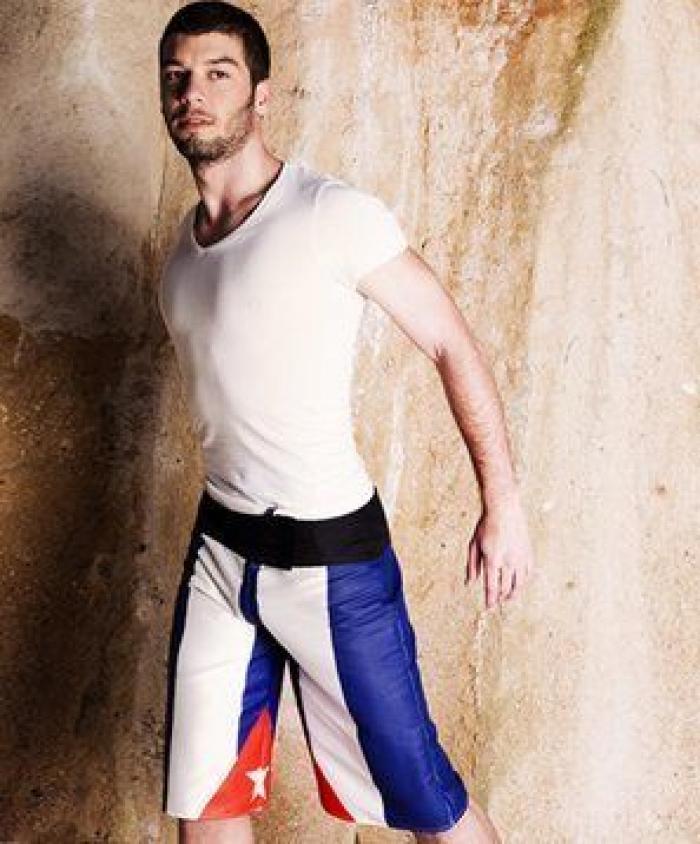 H&M pide perdón por no dejar probar un bañador a una joven transgénero