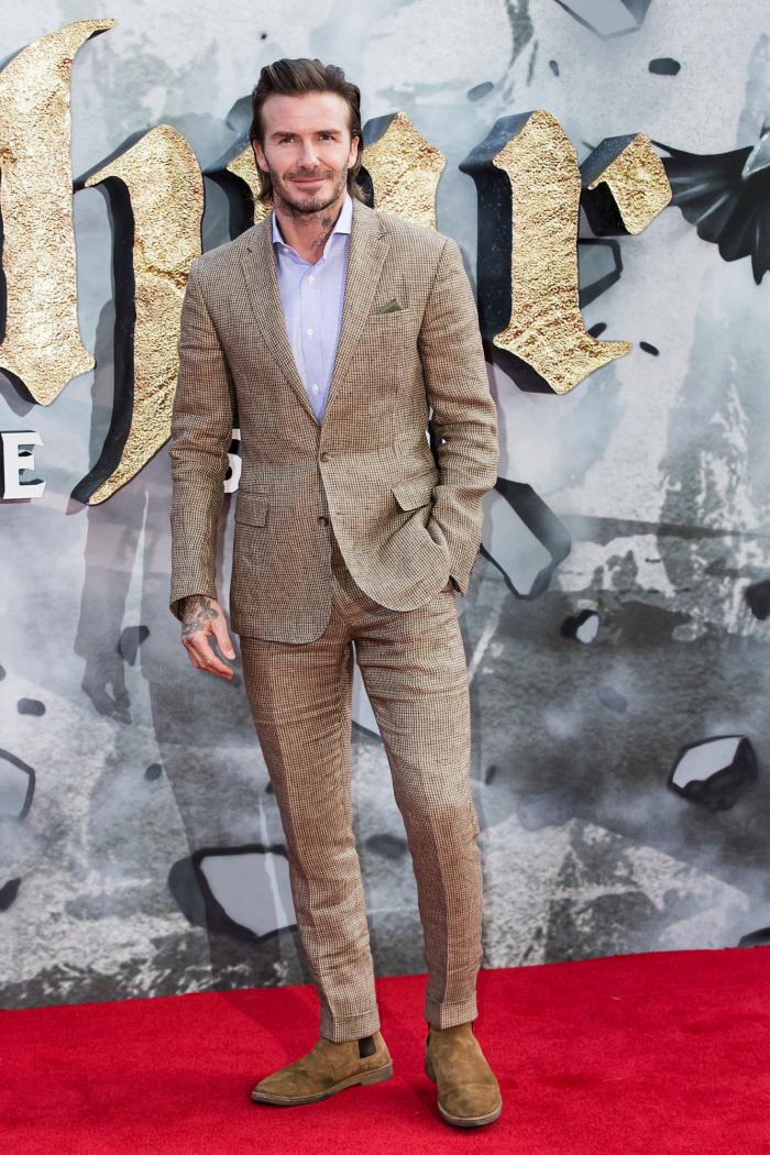 Las chanclas de David Beckham son lo mejor de esta foto