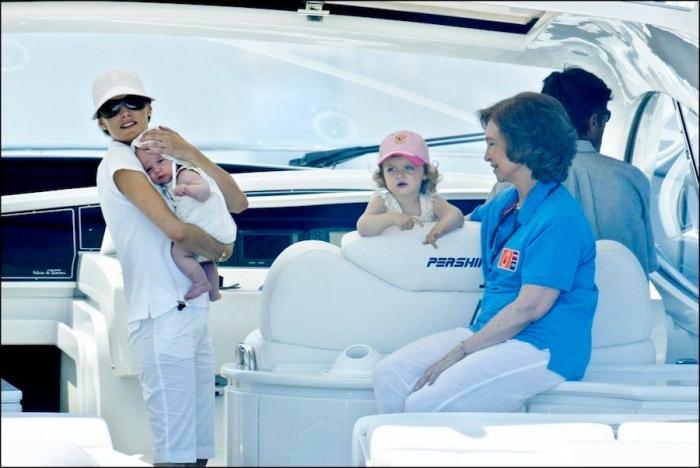 El gesto de Paul Auster que ha dejado con esta cara a la infanta Sofía