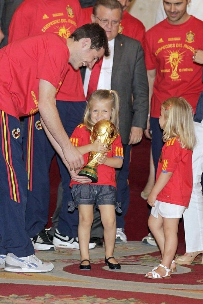 El gesto de Paul Auster que ha dejado con esta cara a la infanta Sofía