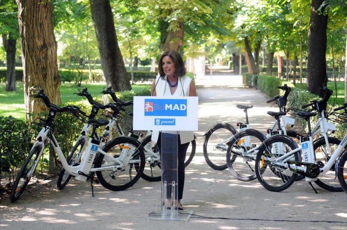 BiciMad: el servicio público de alquiler de bicis arranca con problemas
